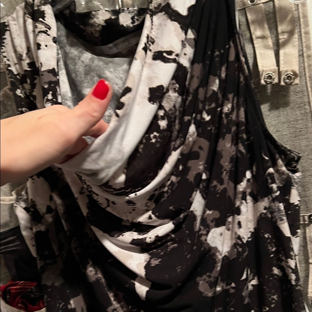 Marc New York Monochrome Abstract Tank Top - Picture 4 of 6